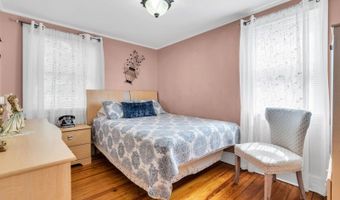 43 Everett Dr, Andover, NJ 07801