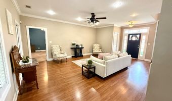 827 Plantation Dr, Adel, GA 31620
