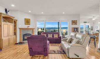 1957 Eureka St, Gardnerville, NV 89410