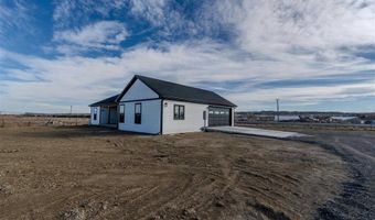 793 Hwy 310, Deaver, WY 82421