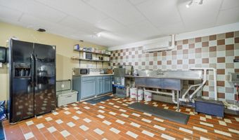 1165 S KY-11, Beattyville, KY 41311