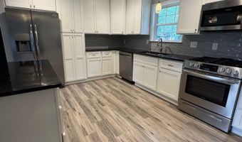 2608 Hurricane Lake Rd, Benton, AR 72019