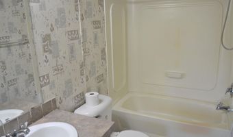 612 HIGH SIDE Trl, Cheyenne, WY 82007