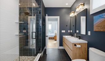 115 9TH St, Beach Haven, NJ 08008