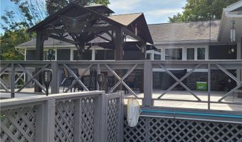 5947 Dailey Rd, Akron, OH 44319