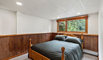 6922 Cutty Sark St, Anchorage, AK 99502