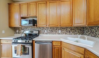 15826 Frisian Ln, Apple Valley, MN 55124