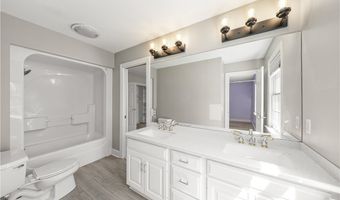 875 Cascades Dr, Aurora, OH 44202