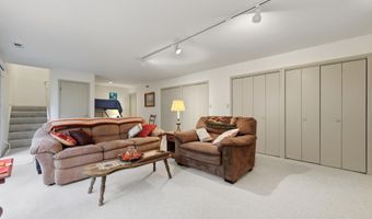 16 SPRUCE HOLLOW Rd, Basye, VA 22810