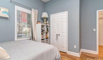 1221 Kennon St, Charlotte, NC 28205