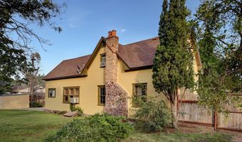 702 N 2nd St, Alpine, TX 79830