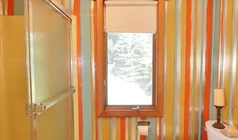 16 Hempstead Ave, Bangor, ME 04401