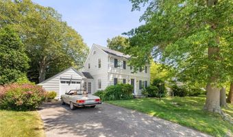 36 Kay Blvd, Newport, RI 02840