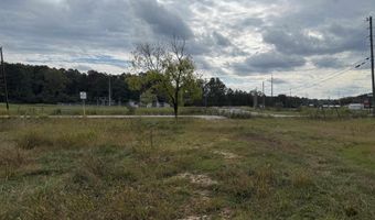 2033 WINCHESTER Dr 2, Anniston, AL 36201