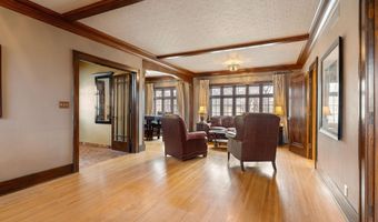 907 1st Dr NW, Austin, MN 55912