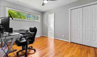 1534 Barrington Pl, Ann Arbor, MI 48103
