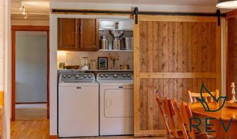 28 Panorama Ln, Cody, WY 82414
