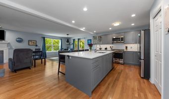 1692 Enclave Ln, Ann Arbor, MI 48103