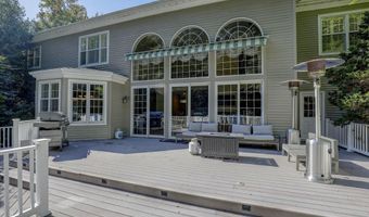26 Bruns Rd, Allenhurst, NJ 07711