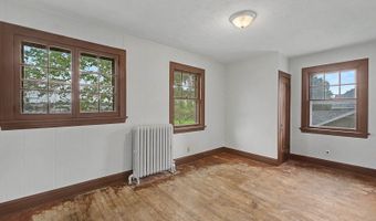 24 N Belmont Ave, Arlington Heights, IL 60004