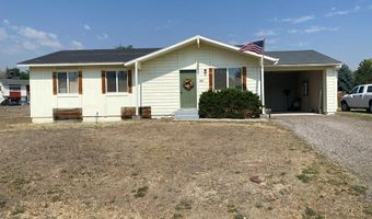 921 S 10th St, Challis, ID 83226