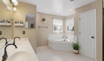 48 MADDOX Ln, Amissville, VA 20106