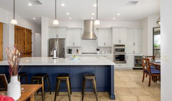 8930 E CAVE CREEK Rd, Carefree, AZ 85377