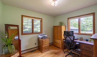 1200 Rocky Ridge Rd, Amsterdam, NY 12010