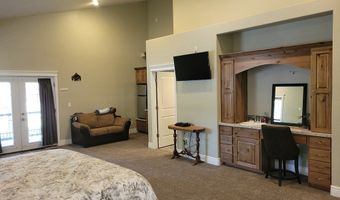 191 Clear Creek Rd, Cascade, ID 83611