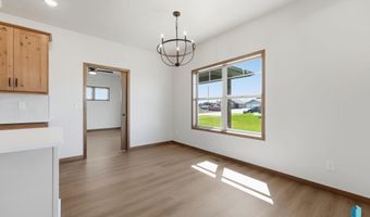 2417 E Brek St, Brandon, SD 57005