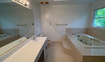 3502 HOLLY Rd, Annandale, VA 22003