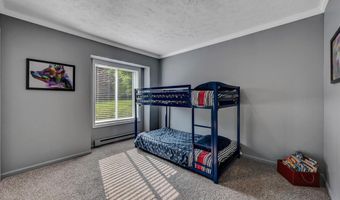 227 Valley View Dr, Albrightsville, PA 18210