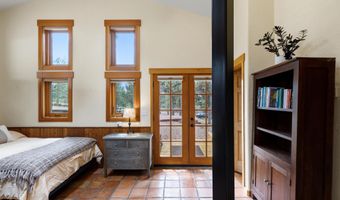 63220 Johnson Rd, Bend, OR 97703