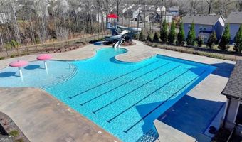 212 Station Overlook Dr, Auburn, GA 30011