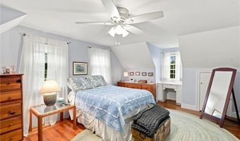 142 Ferry Rd, Bristol, RI 02809