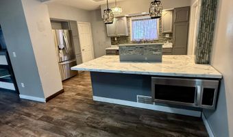 325 HUDSON St, Antigo, WI 54409