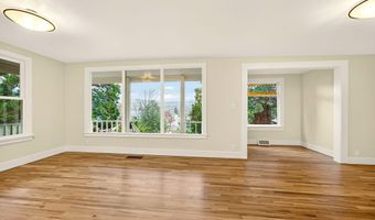 527 Chestnut St, Ashland, OR 97520