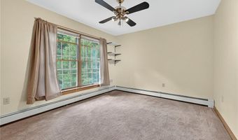 1 Gilman Rd, Hopkinton, RI 02832