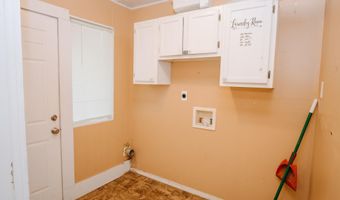 424 W South St, Benton, AR 72015