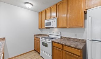 1220 NE 8th Ln, Ankeny, IA 50021