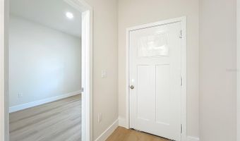 356 W 4TH St, Apopka, FL 32703