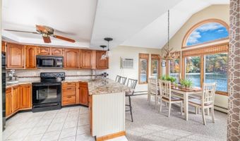 340 W Lakeshore Dr, Alloway, NJ 07422