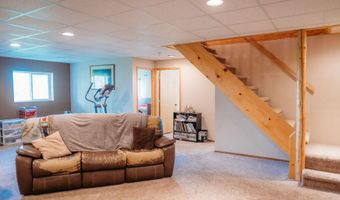 37865 135th St, Aberdeen, SD 57401