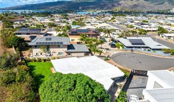 231 Hanakoa Pl, Honolulu, HI 96825