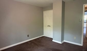 1713 GAINESVILLE St SE 101, Washington, DC 20020