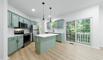 2032 S LANGLEY St, Arlington, VA 22204