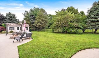 27 Galloping Brook Rd, Allentown, NJ 08501