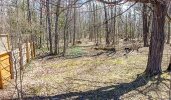 87 School St, Ahmeek, MI 49901