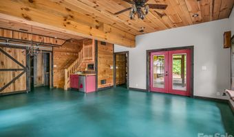 160 Sweetwater Ridge Rd, Balsam Grove, NC 28708