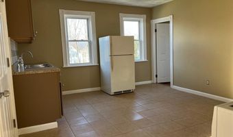 5 Ryan Ave 3, Bristol, RI 02809